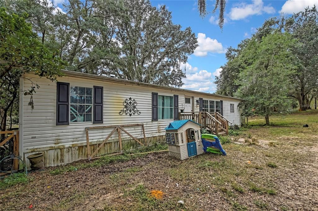 На продажу: $399,900 (3 спален, 2 ванн, 1512 Квадратных фут)