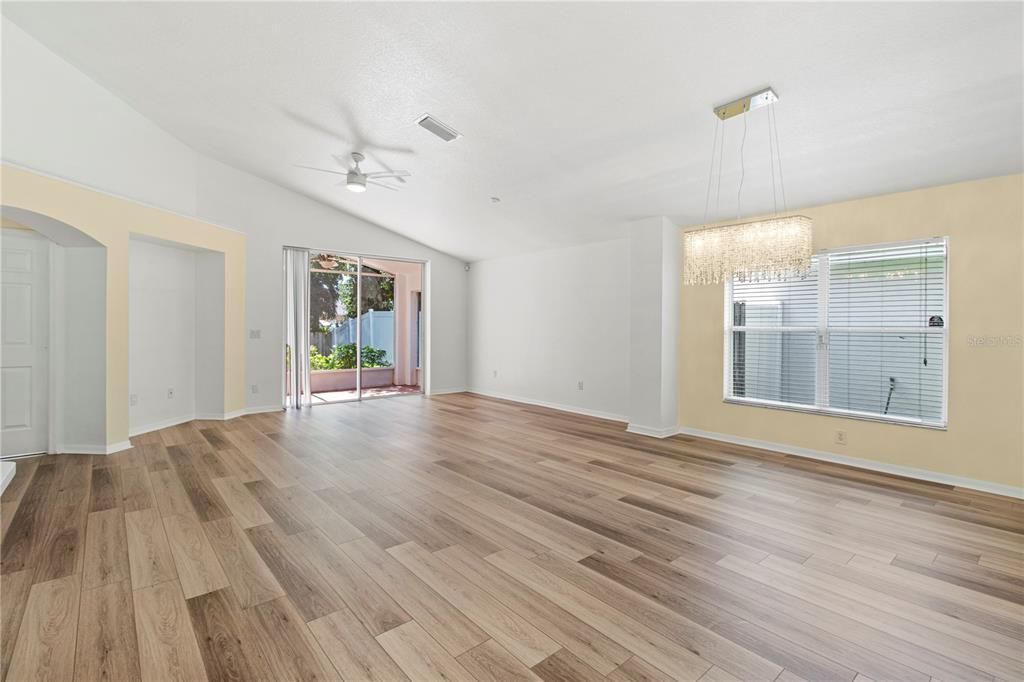 For Rent: $2,800 (3 beds, 2 baths, 1822 Square Feet)