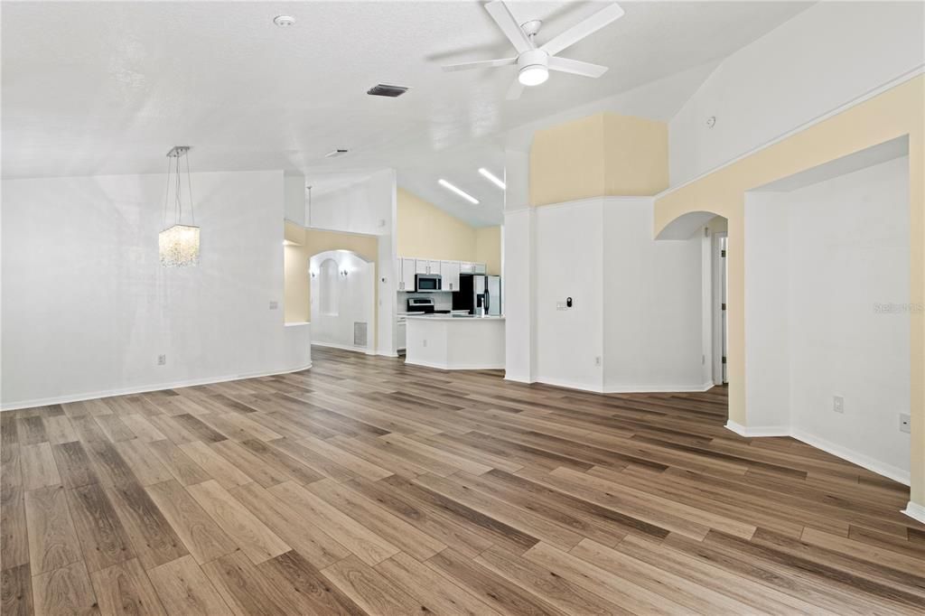 For Rent: $2,800 (3 beds, 2 baths, 1822 Square Feet)