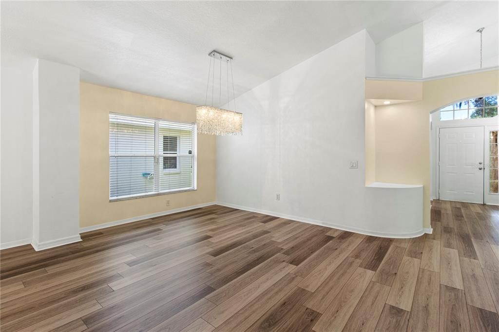 For Rent: $2,800 (3 beds, 2 baths, 1822 Square Feet)