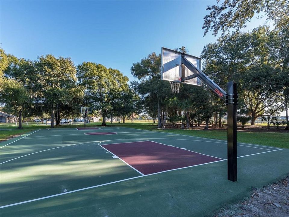 For Rent: $2,800 (3 beds, 2 baths, 1822 Square Feet)