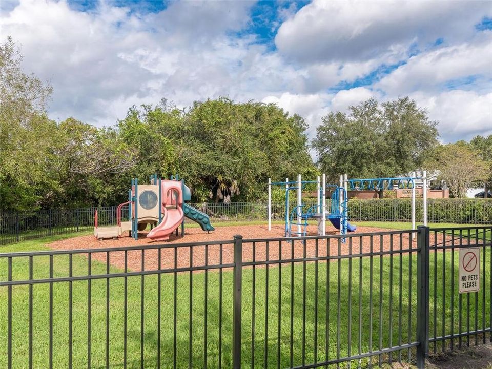 For Rent: $2,800 (3 beds, 2 baths, 1822 Square Feet)