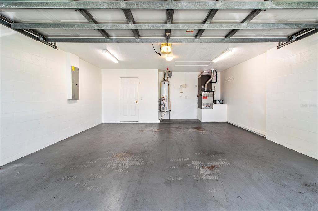 For Rent: $2,800 (3 beds, 2 baths, 1822 Square Feet)