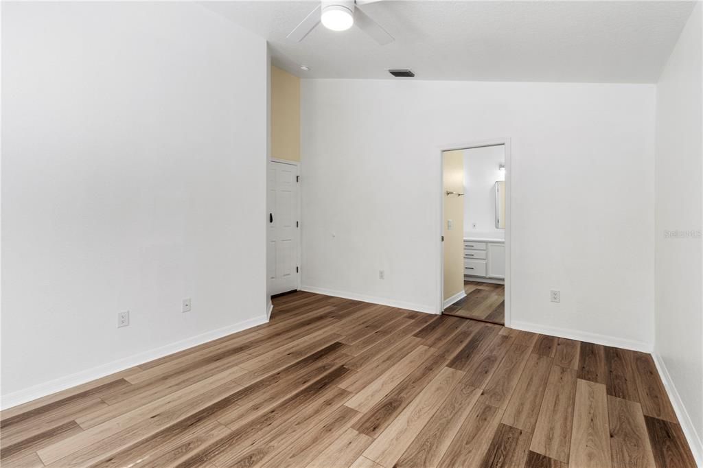 For Rent: $2,800 (3 beds, 2 baths, 1822 Square Feet)