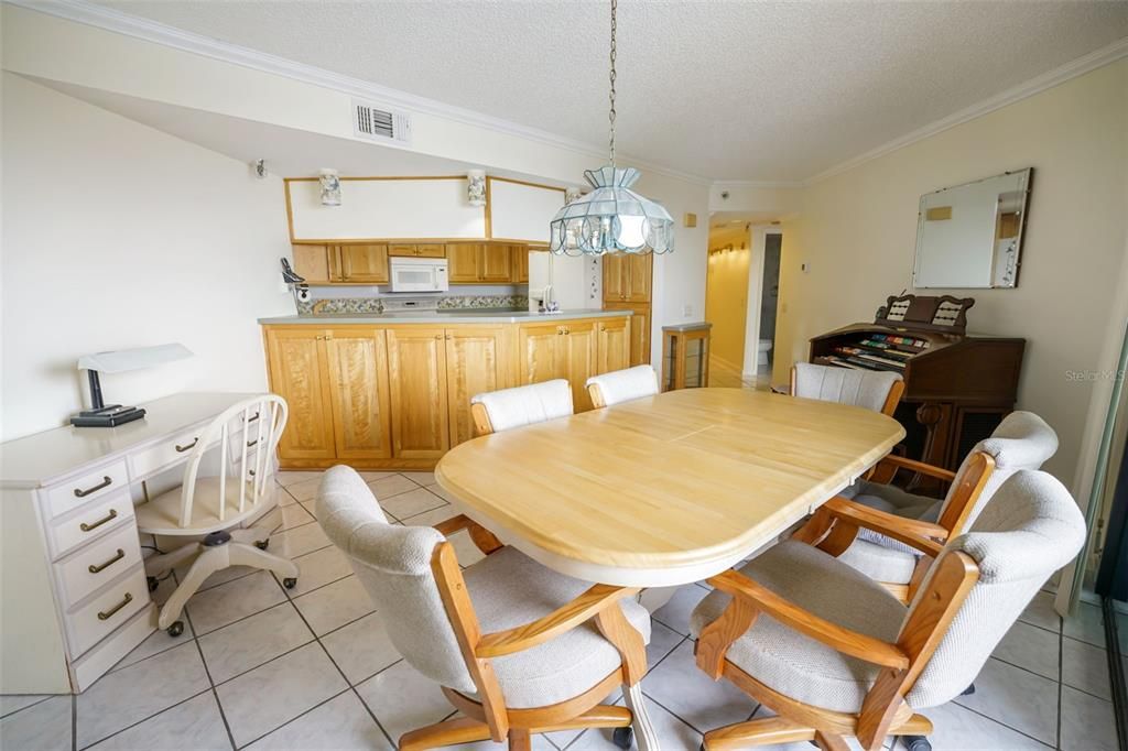 待售: $530,000 (2 贝兹, 2 浴室, 1409 平方英尺)