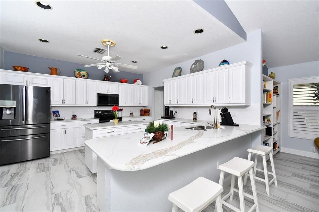 待售: $785,500 (4 贝兹, 2 浴室, 2339 平方英尺)