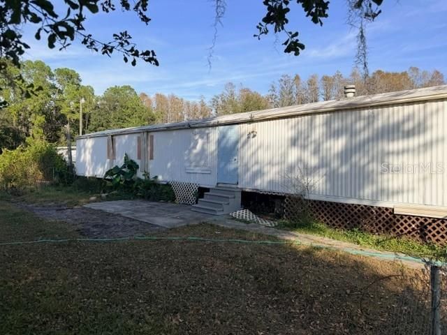 На продажу: $114,995 (3 спален, 2 ванн, 924 Квадратных фут)