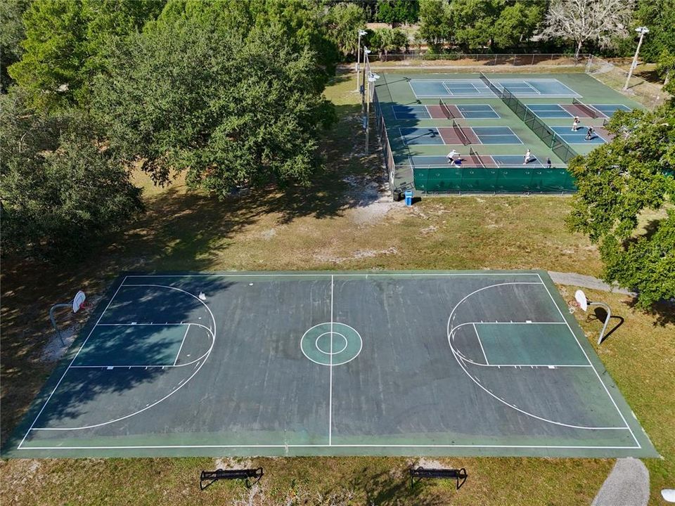 На продажу: $375,000 (3 спален, 2 ванн, 1479 Квадратных фут)