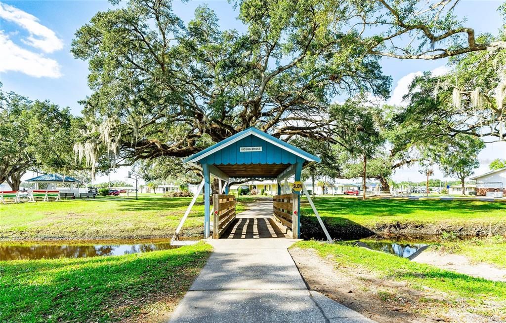 For Sale: $143,000 (2 beds, 1 baths, 1323 Square Feet)