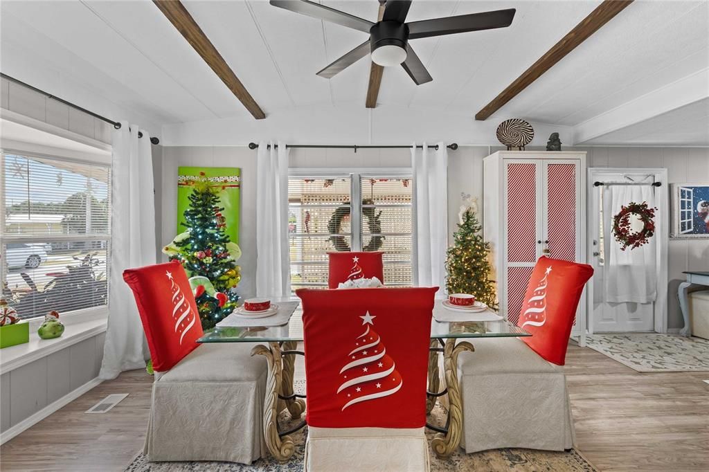 For Sale: $143,000 (2 beds, 1 baths, 1323 Square Feet)