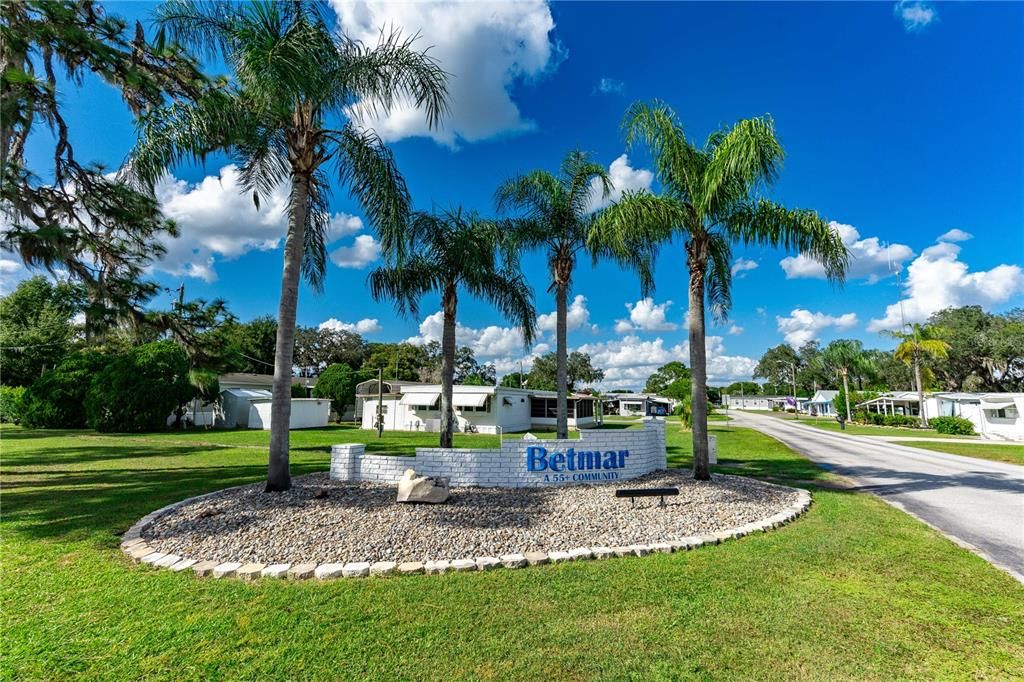 For Sale: $143,000 (2 beds, 1 baths, 1323 Square Feet)