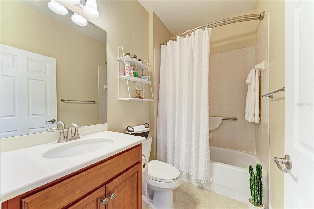 待售: $475,000 (3 贝兹, 2 浴室, 2169 平方英尺)