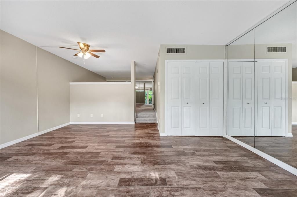 For Sale: $129,500 (1 beds, 1 baths, 540 Square Feet)