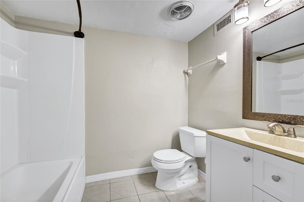 For Sale: $129,500 (1 beds, 1 baths, 540 Square Feet)