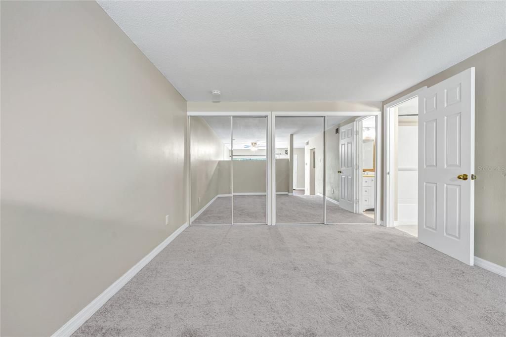 For Sale: $129,500 (1 beds, 1 baths, 540 Square Feet)