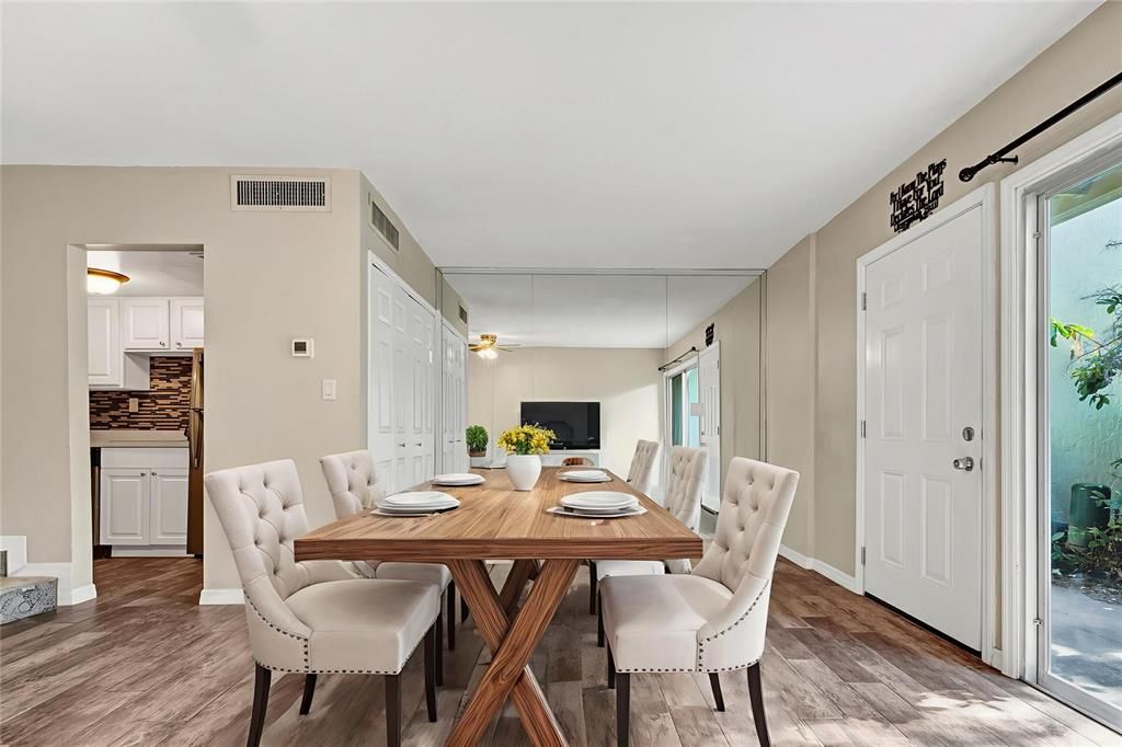 For Sale: $129,500 (1 beds, 1 baths, 540 Square Feet)