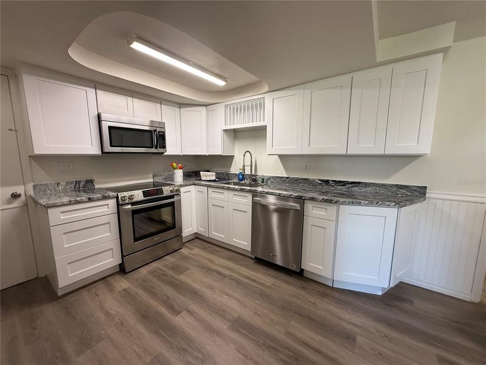 For Sale: $225,000 (3 beds, 1 baths, 1200 Square Feet)