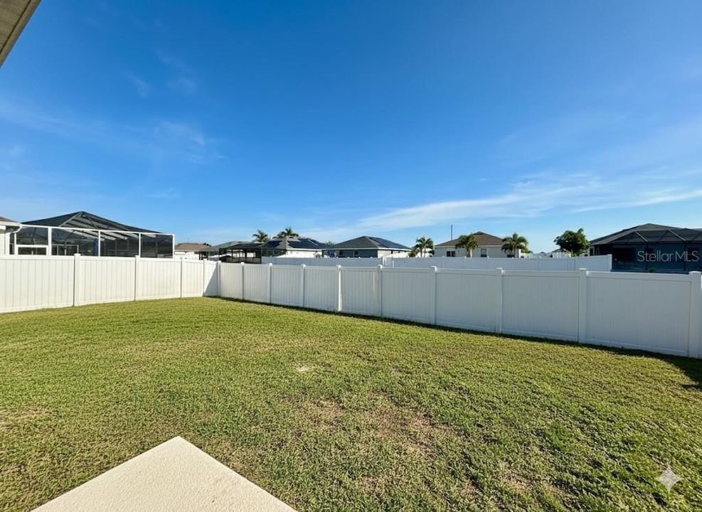 В аренду: $2,100 (4 спален, 2 ванн, 1910 Квадратных фут)