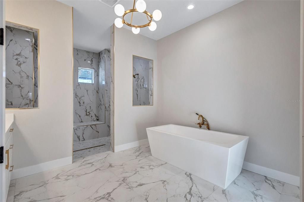 На продажу: $1,700,000 (4 спален, 4 ванн, 3601 Квадратных фут)