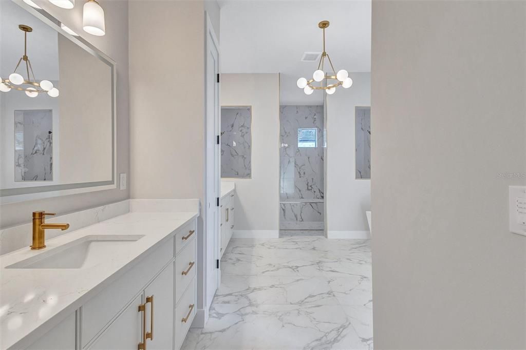 На продажу: $1,700,000 (4 спален, 4 ванн, 3601 Квадратных фут)