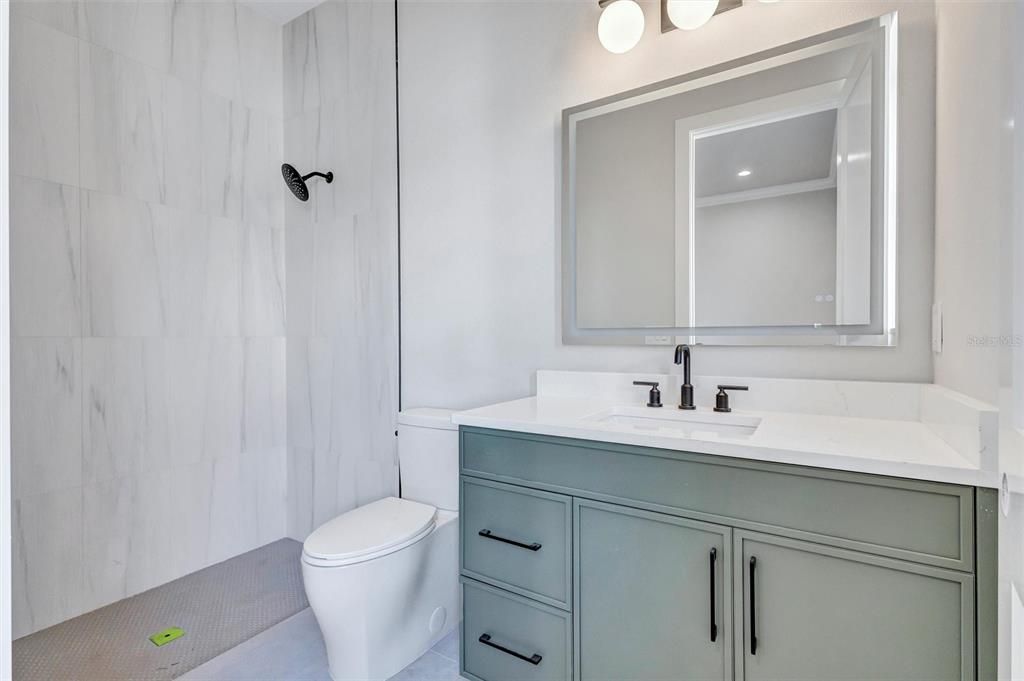 На продажу: $1,700,000 (4 спален, 4 ванн, 3601 Квадратных фут)