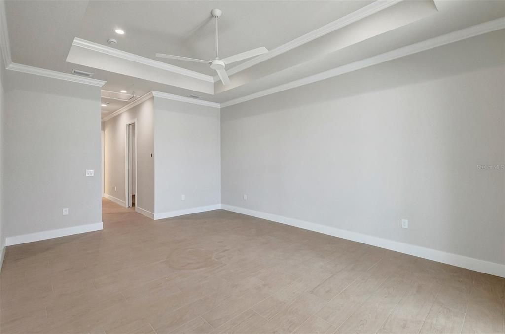 На продажу: $1,700,000 (4 спален, 4 ванн, 3601 Квадратных фут)