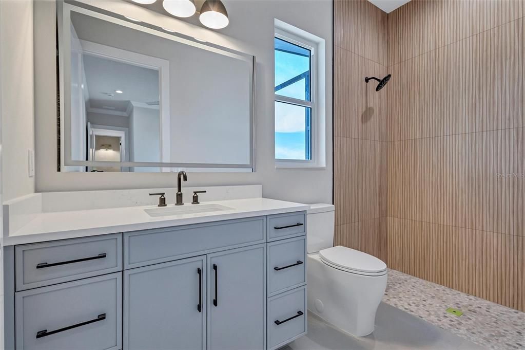 На продажу: $1,700,000 (4 спален, 4 ванн, 3601 Квадратных фут)