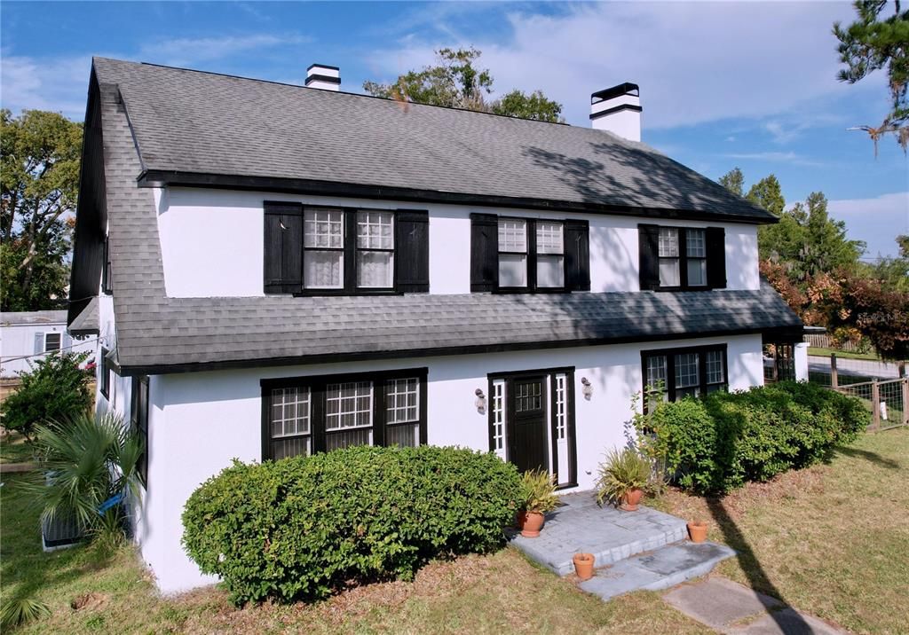 For Sale: $479,900 (4 beds, 2 baths, 2880 Square Feet)