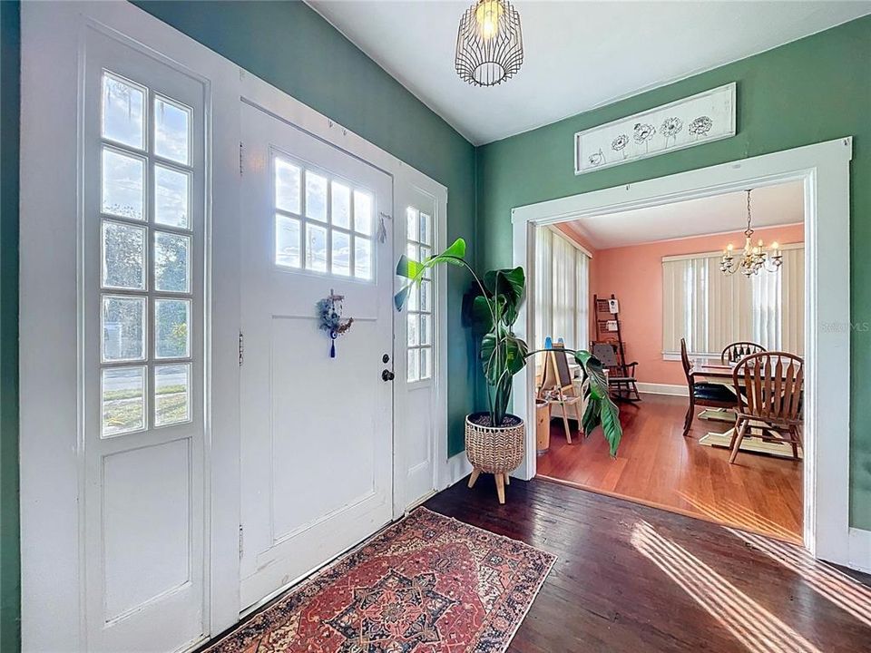 For Sale: $479,900 (4 beds, 2 baths, 2880 Square Feet)