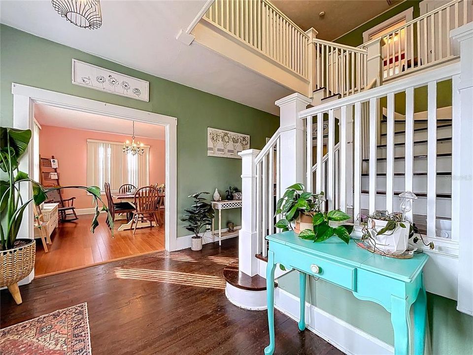 For Sale: $479,900 (4 beds, 2 baths, 2880 Square Feet)