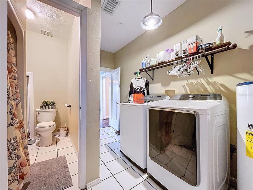 For Sale: $479,900 (4 beds, 2 baths, 2880 Square Feet)