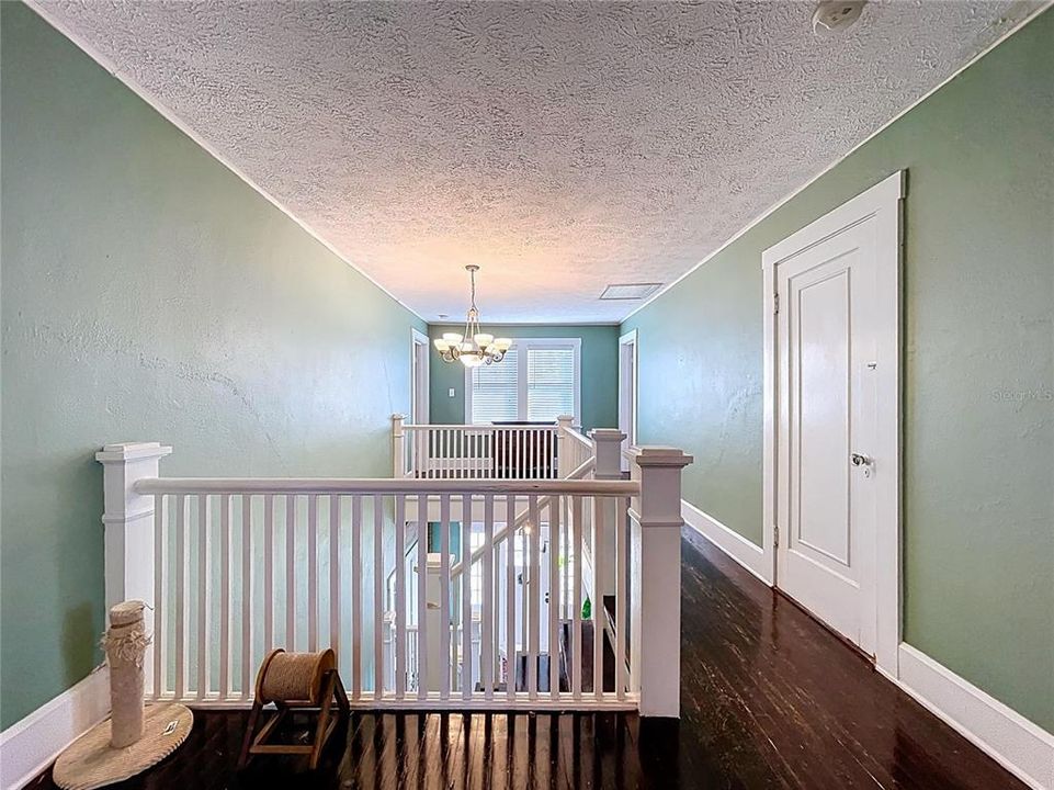 For Sale: $479,900 (4 beds, 2 baths, 2880 Square Feet)