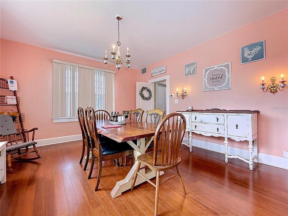 For Sale: $479,900 (4 beds, 2 baths, 2880 Square Feet)