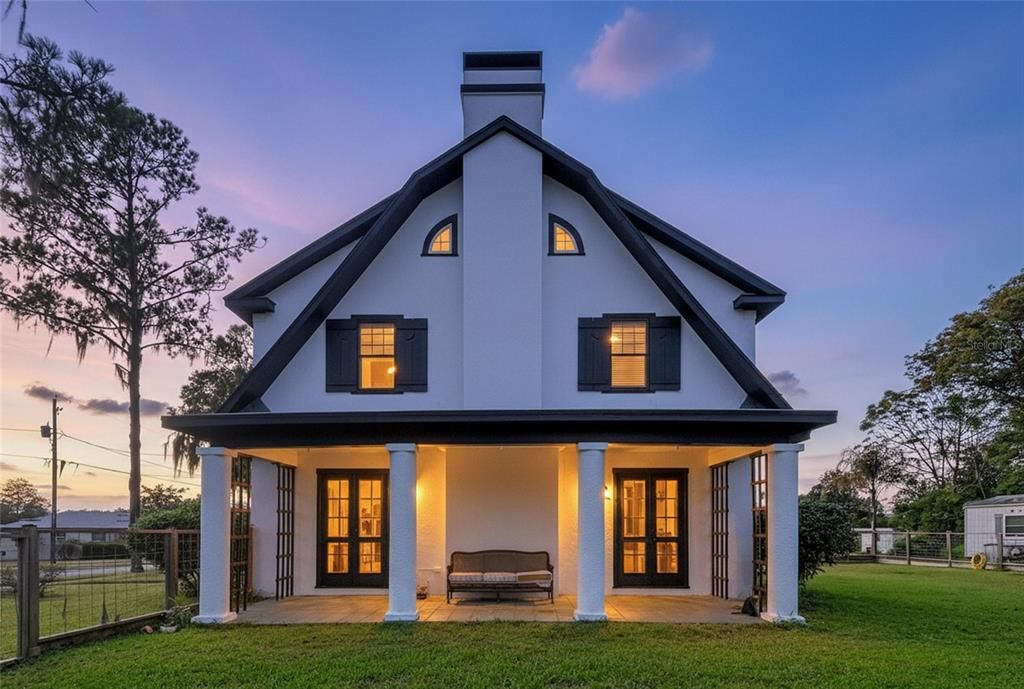 For Sale: $479,900 (4 beds, 2 baths, 2880 Square Feet)