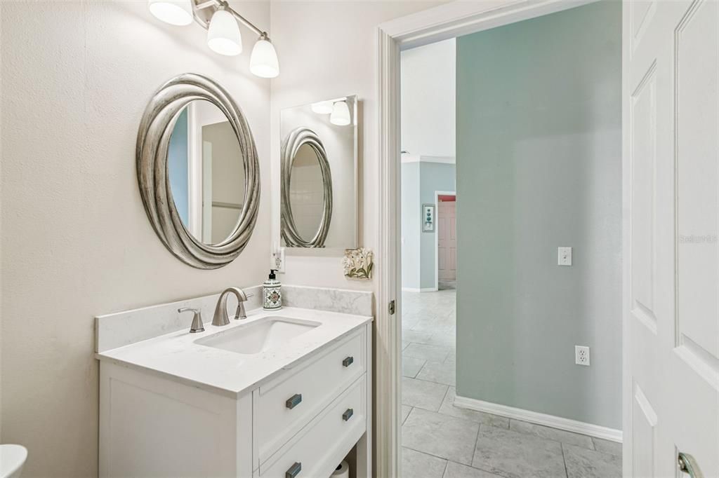 待售: $325,000 (2 贝兹, 2 浴室, 1472 平方英尺)