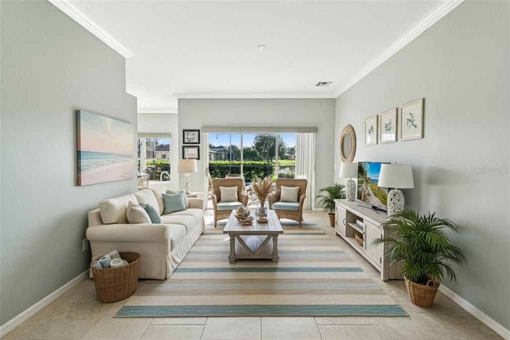 待售: $325,000 (2 贝兹, 2 浴室, 1472 平方英尺)