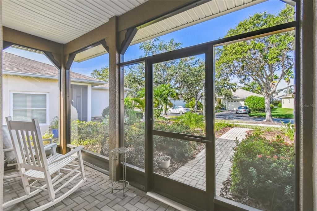 待售: $325,000 (2 贝兹, 2 浴室, 1472 平方英尺)