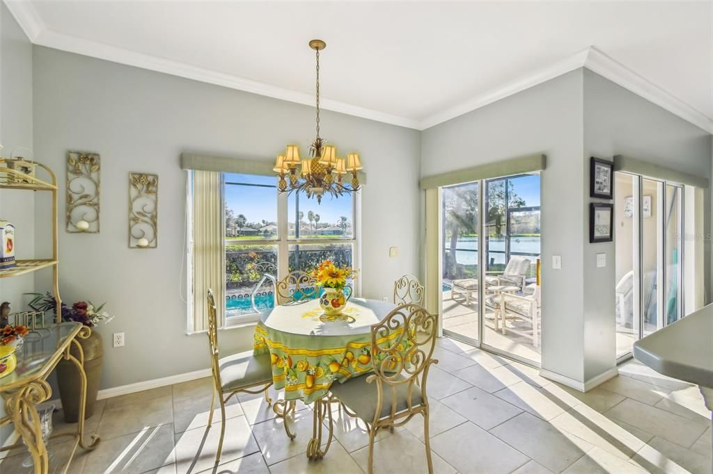 待售: $325,000 (2 贝兹, 2 浴室, 1472 平方英尺)