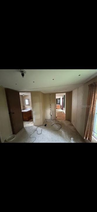 For Sale: $39,900 (2 beds, 2 baths, 920 Square Feet)