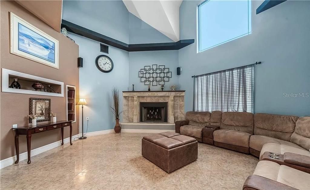 For Sale: $625,000 (4 beds, 3 baths, 4605 Square Feet)