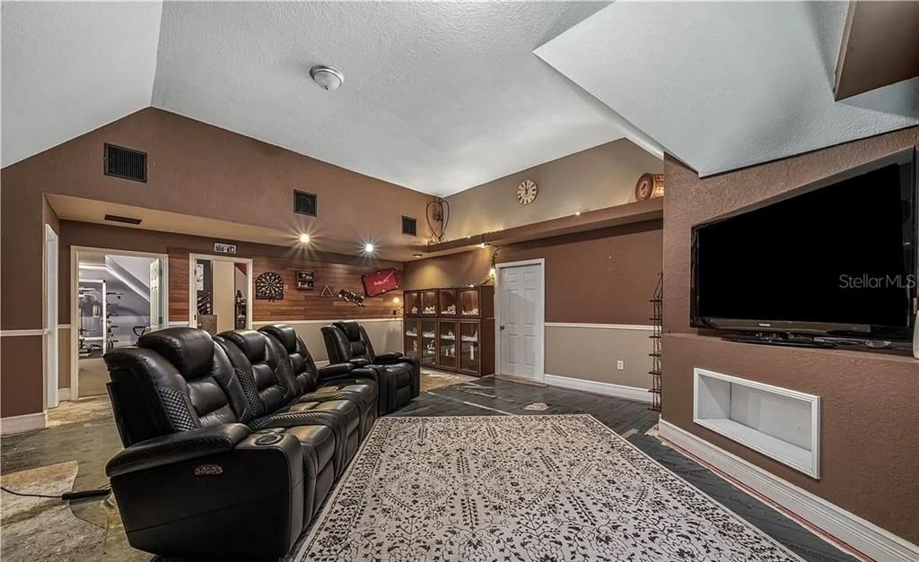 For Sale: $625,000 (4 beds, 3 baths, 4605 Square Feet)