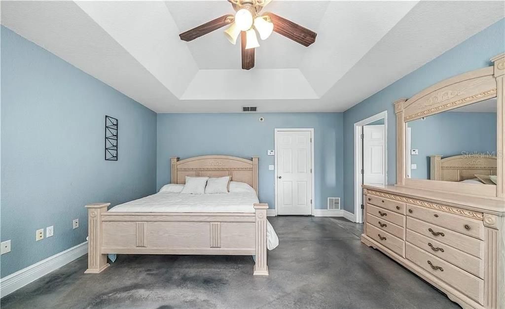 For Sale: $625,000 (4 beds, 3 baths, 4605 Square Feet)