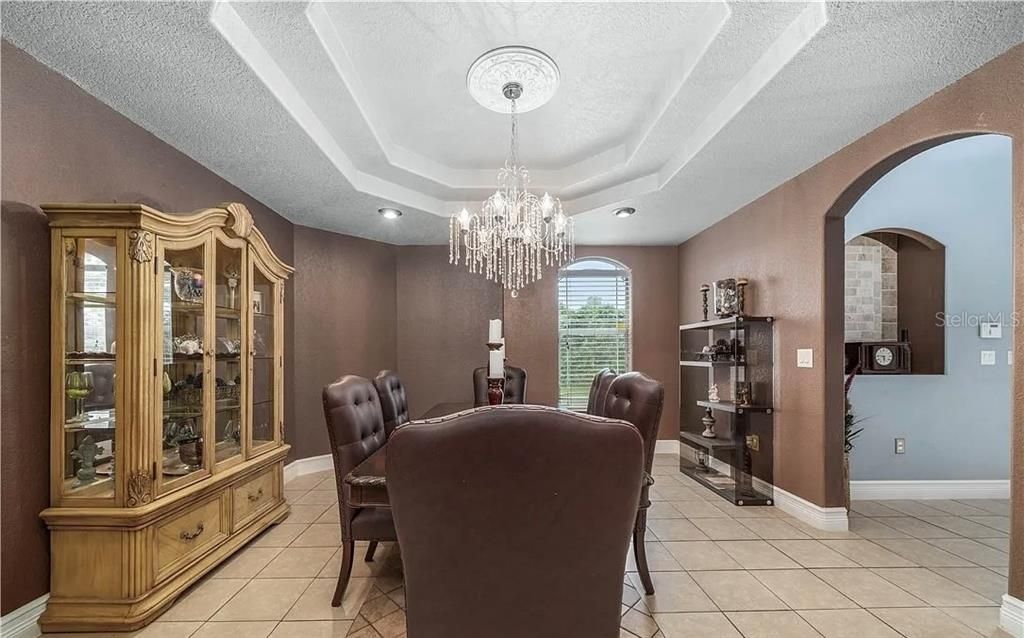 For Sale: $625,000 (4 beds, 3 baths, 4605 Square Feet)