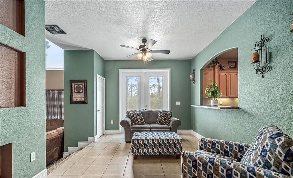 For Sale: $625,000 (4 beds, 3 baths, 4605 Square Feet)