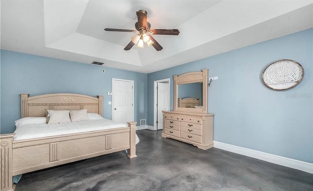 For Sale: $625,000 (4 beds, 3 baths, 4605 Square Feet)