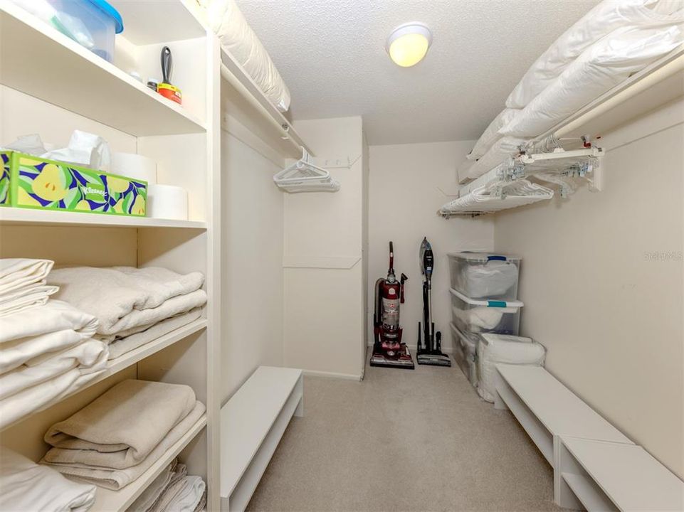 На продажу: $395,000 (2 спален, 2 ванн, 1089 Квадратных фут)