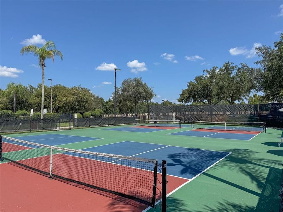 В аренду: $2,300 (3 спален, 3 ванн, 1630 Квадратных фут)