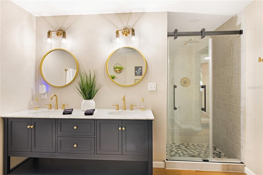 For Sale: $639,900 (5 beds, 2 baths, 2188 Square Feet)