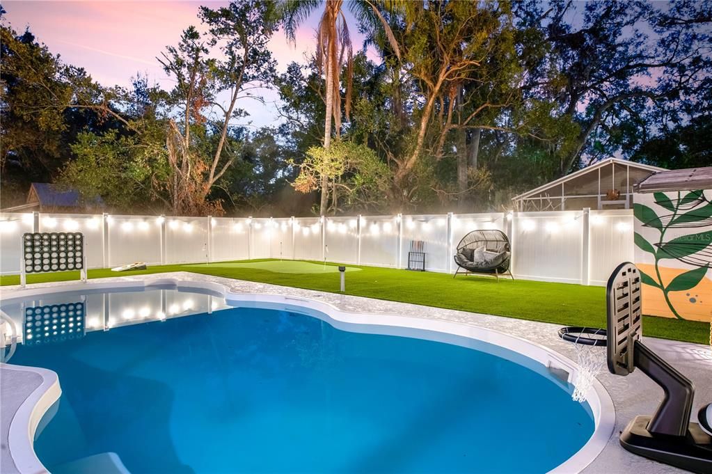 For Sale: $639,900 (5 beds, 2 baths, 2188 Square Feet)