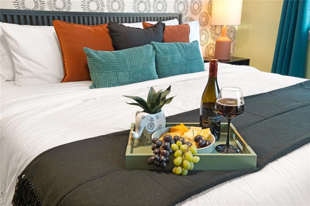 For Sale: $639,900 (5 beds, 2 baths, 2188 Square Feet)